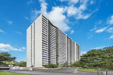 100 Echo Point 808