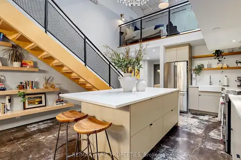 326 Carlaw Avenue 108