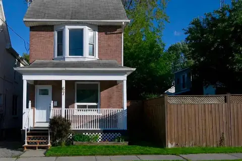 67 Banting Avenue