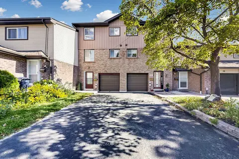 1131 Sandhurst Circle 63