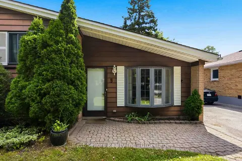 5 Benfrisco Crescent