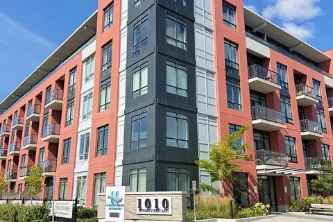 1010 Dundas Street E 518