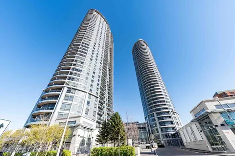 135 Village Green Square 1423