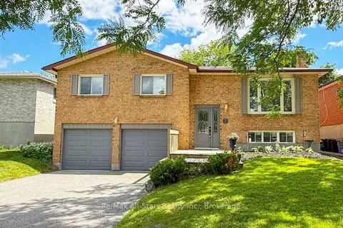 39 Applewood Crescent