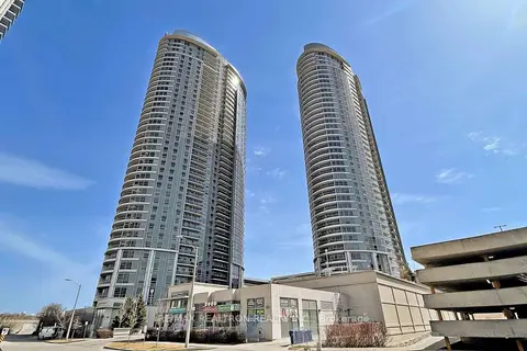 125 Village Green Square 911