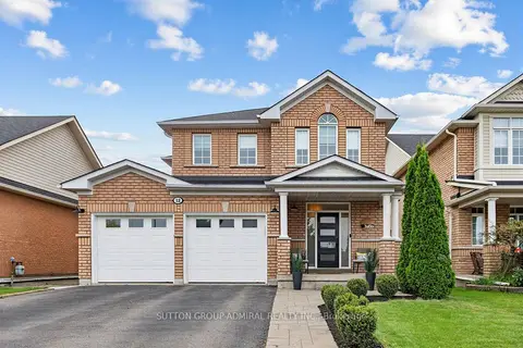 12 Sherrington Drive W