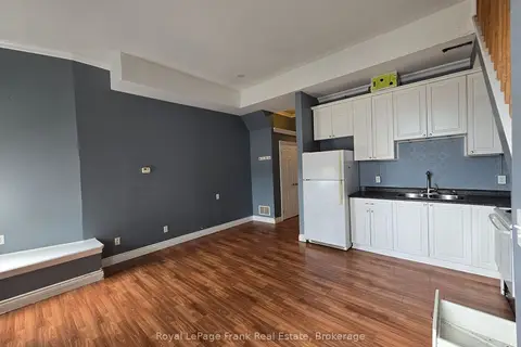 54 King Street E 207