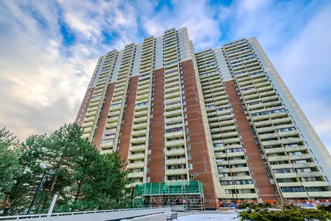 1 Massey Square 309
