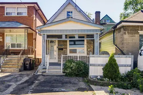 19 Robinson Avenue