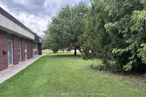 41-43 Estate Drive