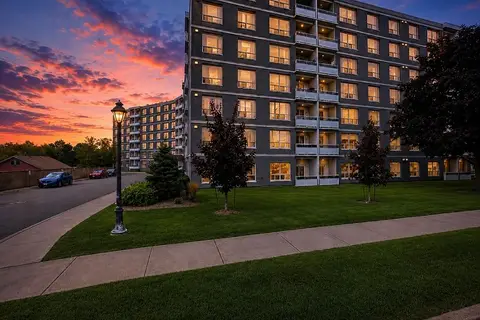 145 Liberty Street S 508