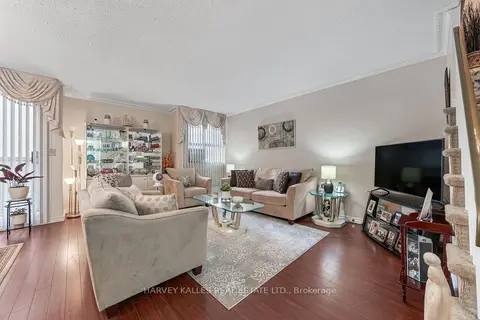 10 Crescent Town Road 301