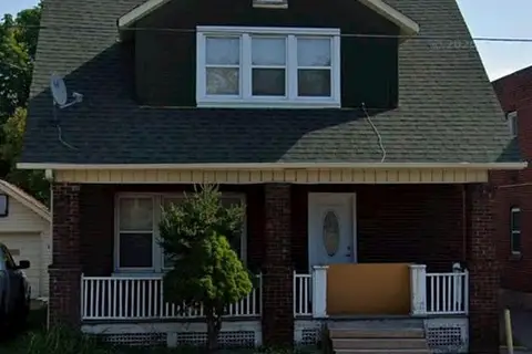 329 Ritson Road S
