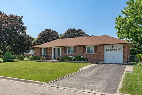 124 Panter Crescent Lower