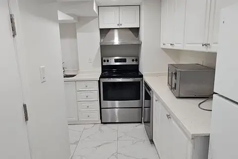 772 Scarborough Golf Club Road Lower