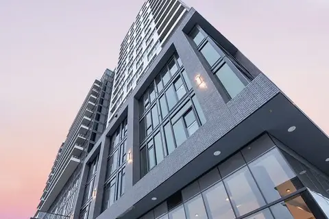 80 Bond Street E 1407