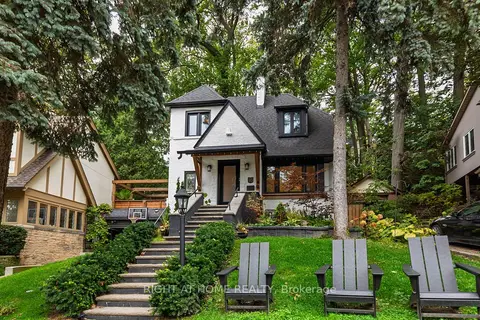 16 Pine Crescent