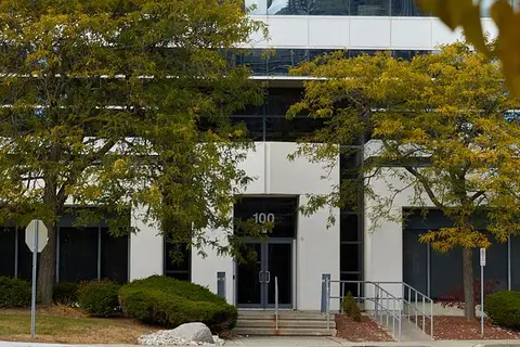 100 Cowdray Court 328
