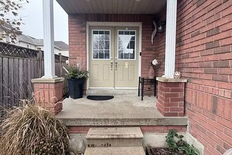 82 Hutton Place
