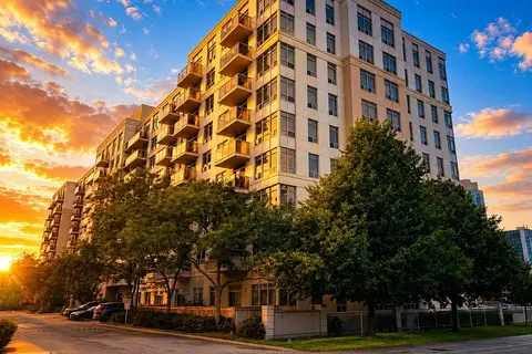 3650 Kingston Road 504