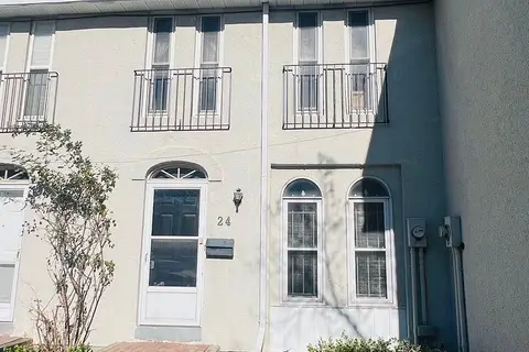 71 Cass Avenue 24
