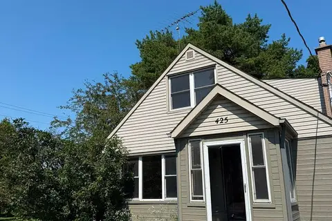425 Livingston Road N
