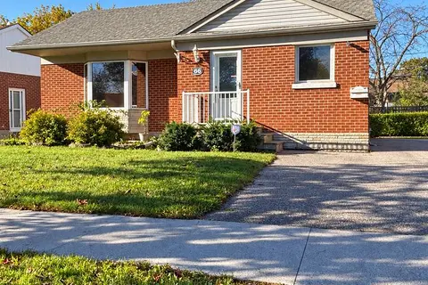 66 Admiral Road