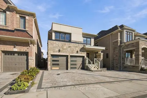 15 Ronald Street