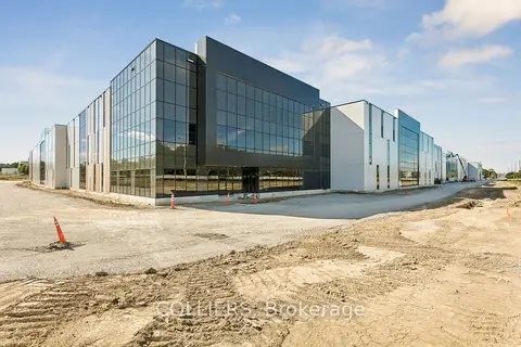 NA Steeles Avenue E 1