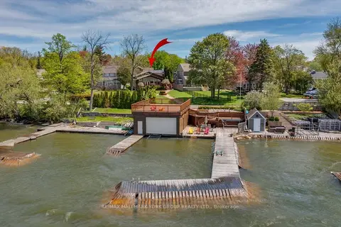 229 Lake Drive N