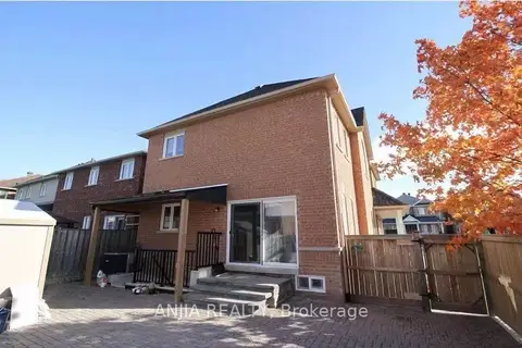 24 Jenmat Drive