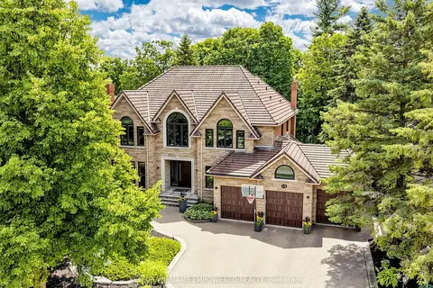 93 Longview Crescent