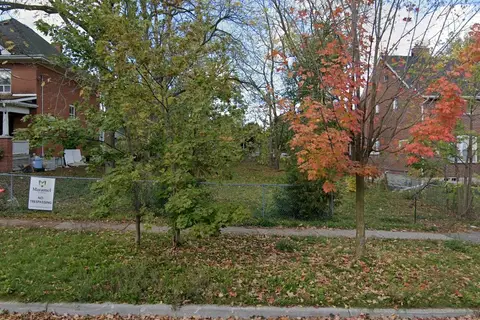 39 Roseview Avenue