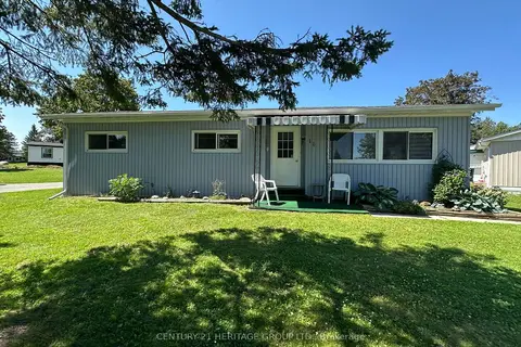 11 Maple Court