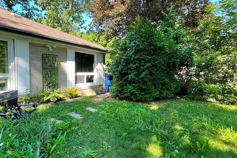 23 Algonquin Crescent Basement