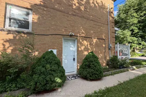 229 Zelda Crescent Lower