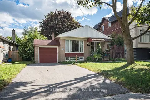 394 Centre Street E Lower