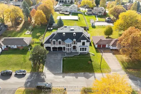 39 Patricia Drive E
