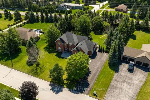 43 Vanderpost Crescent