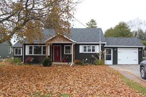 96 Simcoe Street