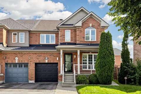13 Stotts Crescent