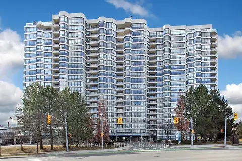 1 Clark Avenue W 808