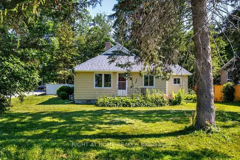 51 Lakeside Drive