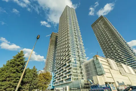 898 Portage Parkway 2112