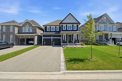 113 Strachan Trail