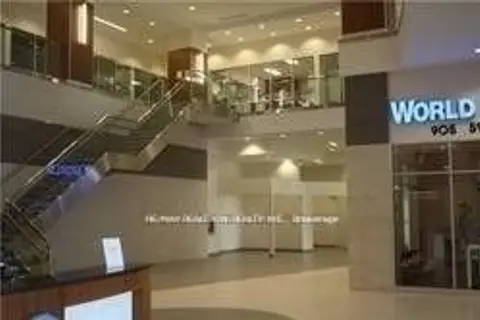 7163 Yonge Street 211
