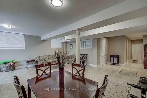 90 Grandview Avenue