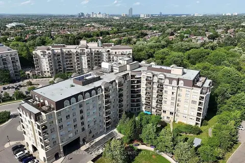 1 Maison Parc Court 704