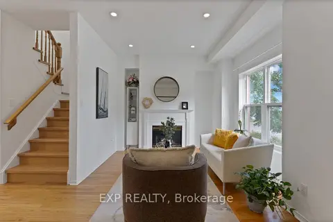 11 Maple Park Way