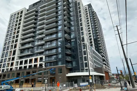 7950 Bathurst Street 517